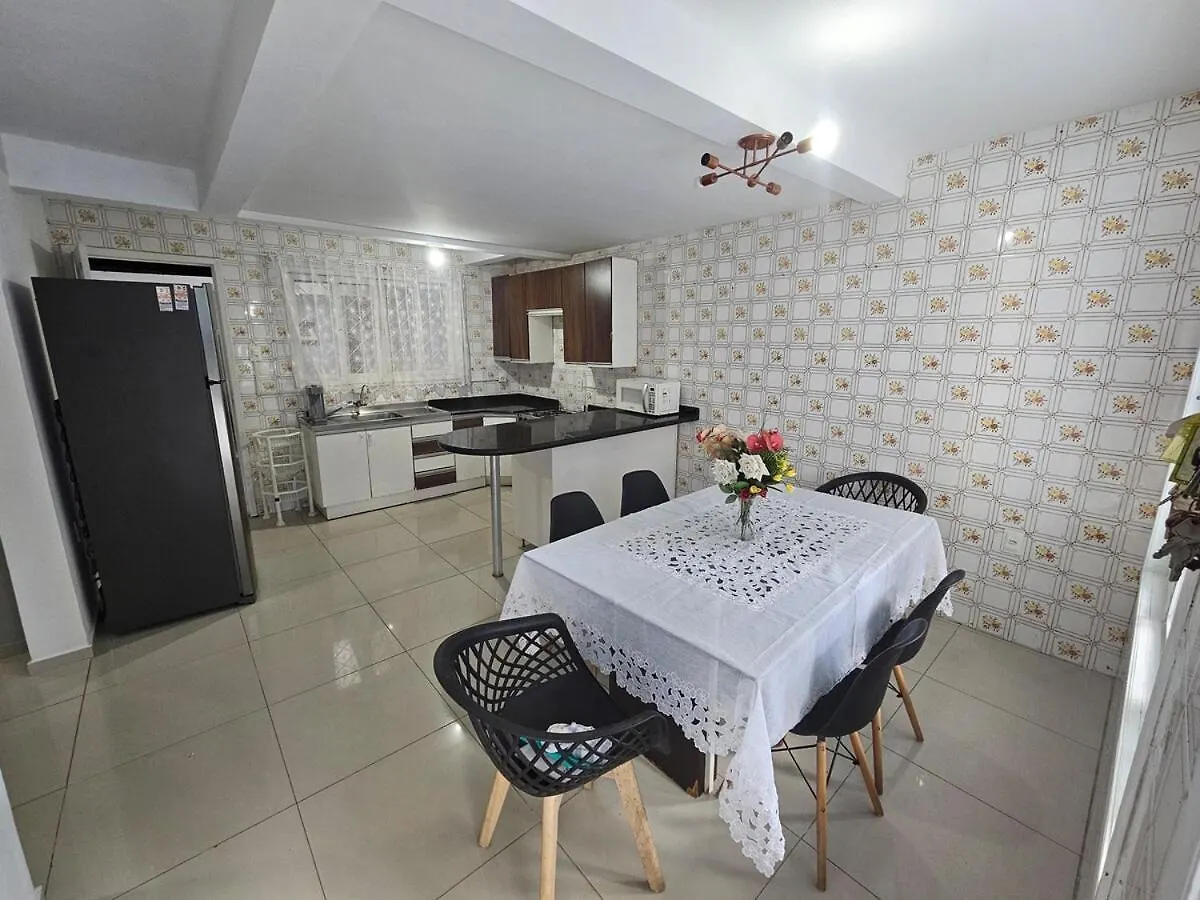 House With Swimming Pool By The Beach Balneário Camboriú